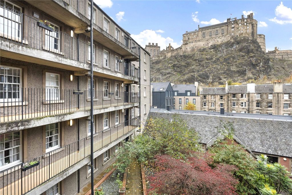 Property photo 2 of 19 Websters Land 29