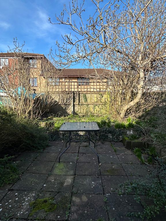 Property photo 3 of 9