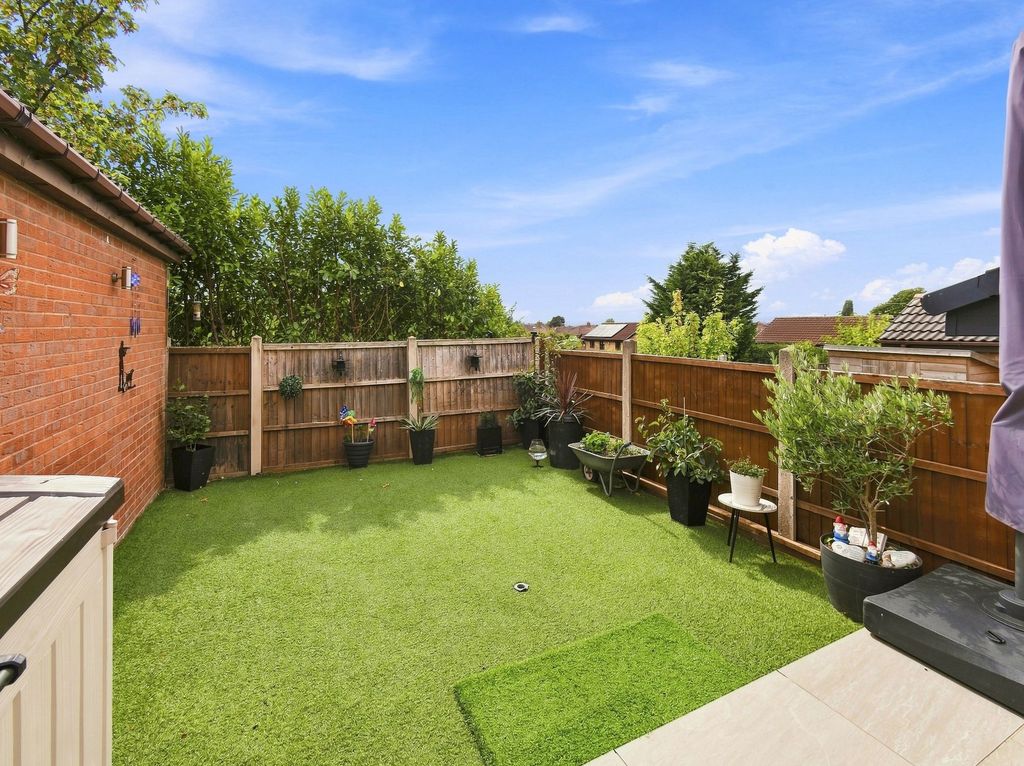 Property photo 3 of 16