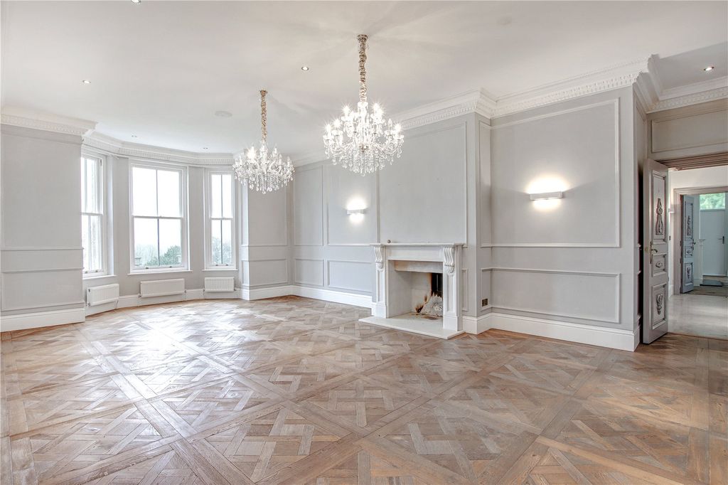 Property photo 2 of 12 Drawing Room