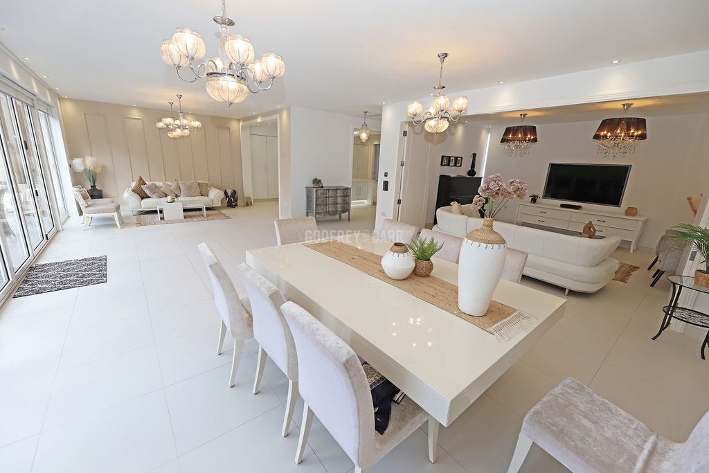 Property photo 1 of 35