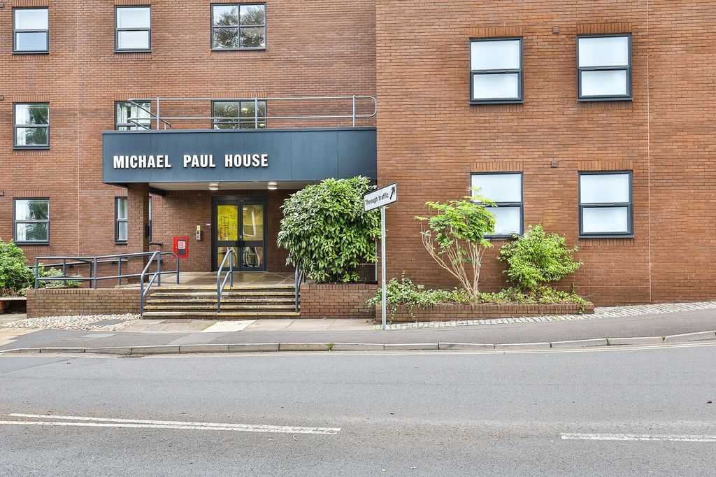 Property photo 1 of 7