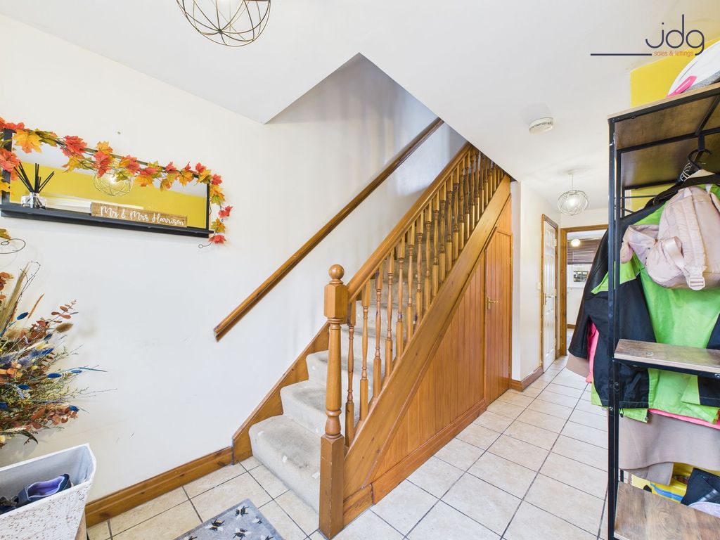 Property photo 2 of 14 Entrance Hall