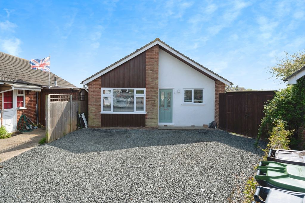 Property photo 2 of 18 Photo