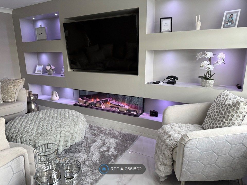 Property photo 3 of 26 Living Room