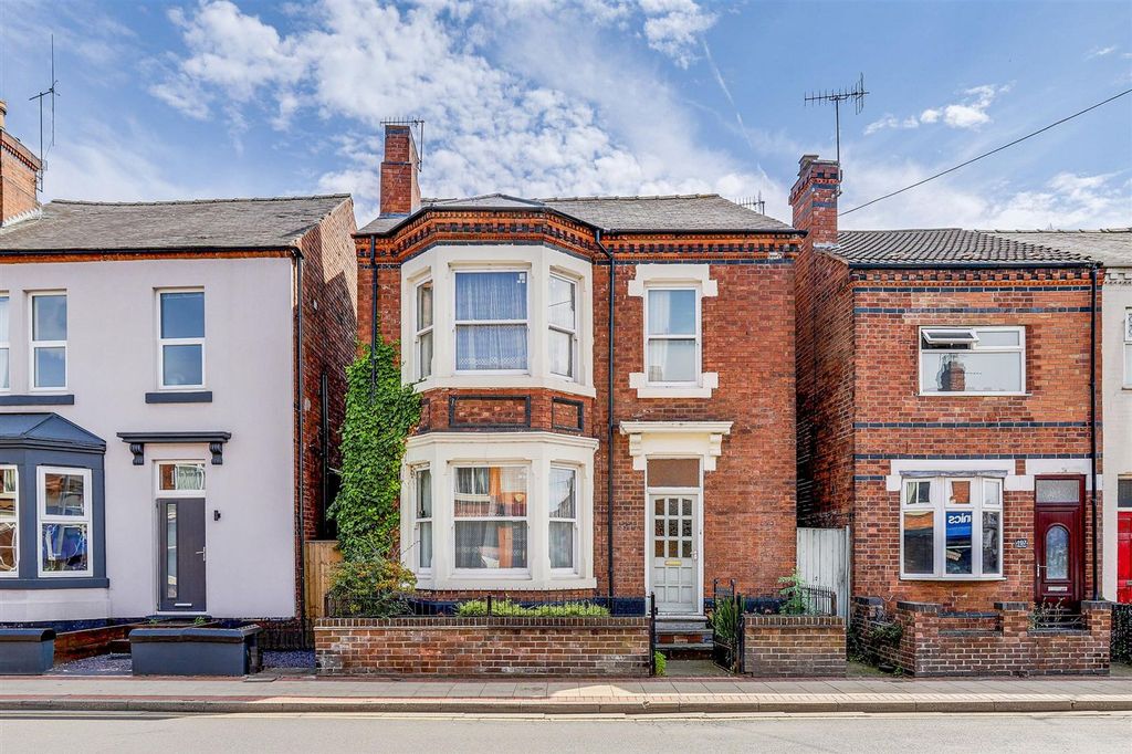 Property photo 1 of 21