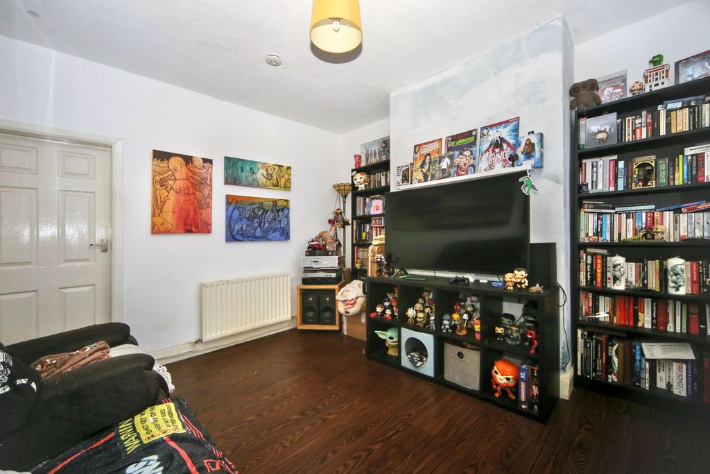 Property photo 2 of 15