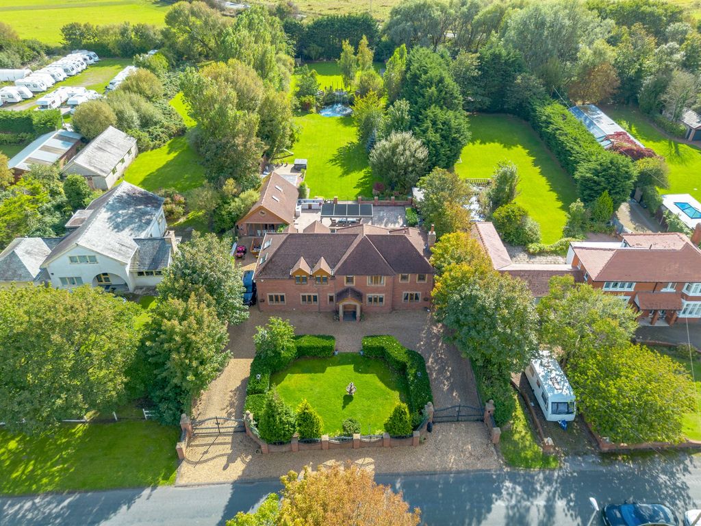 Property photo 1 of 58