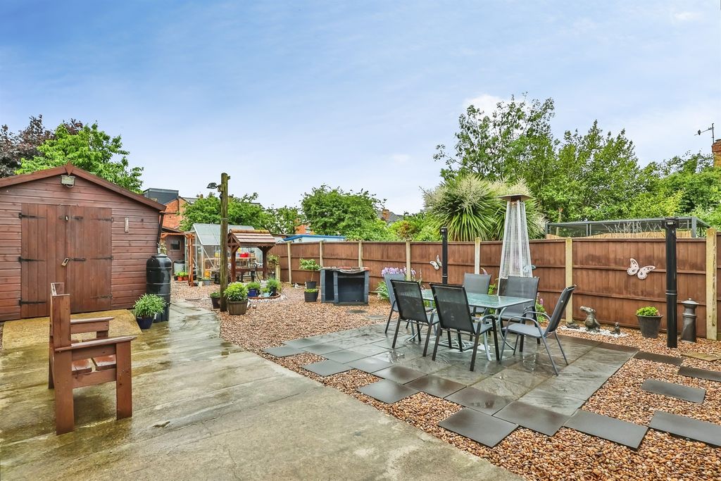 Property photo 2 of 30