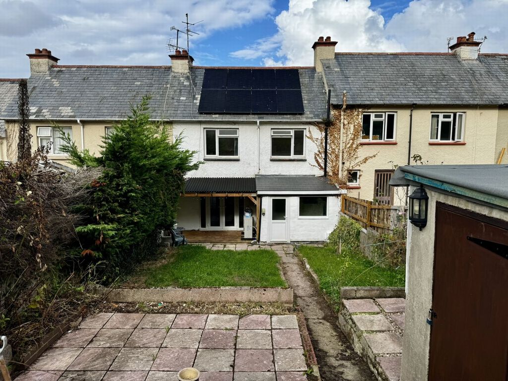 Property photo 1 of 13 Photo 12