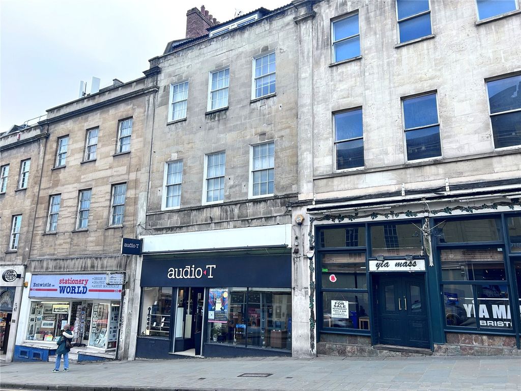 Property photo 1 of 3 Picture No. 15