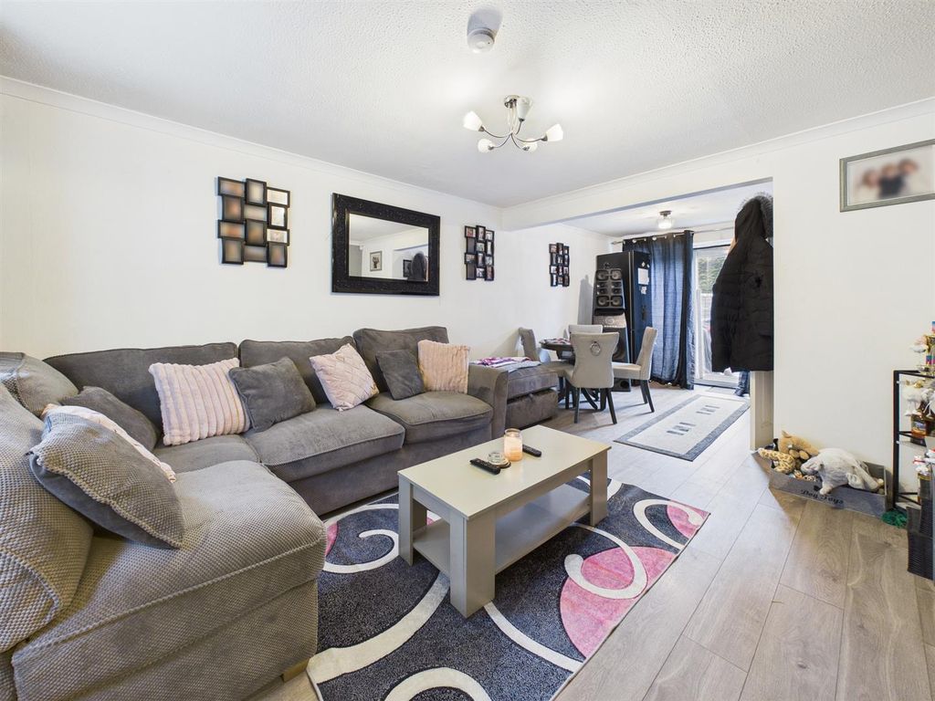 Property photo 3 of 11 Cam05510G0-Pr0189-Still001.Jpg