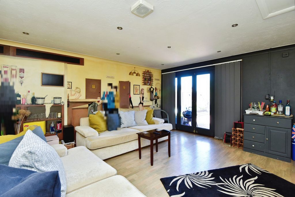 Property photo 3 of 20 Family Room