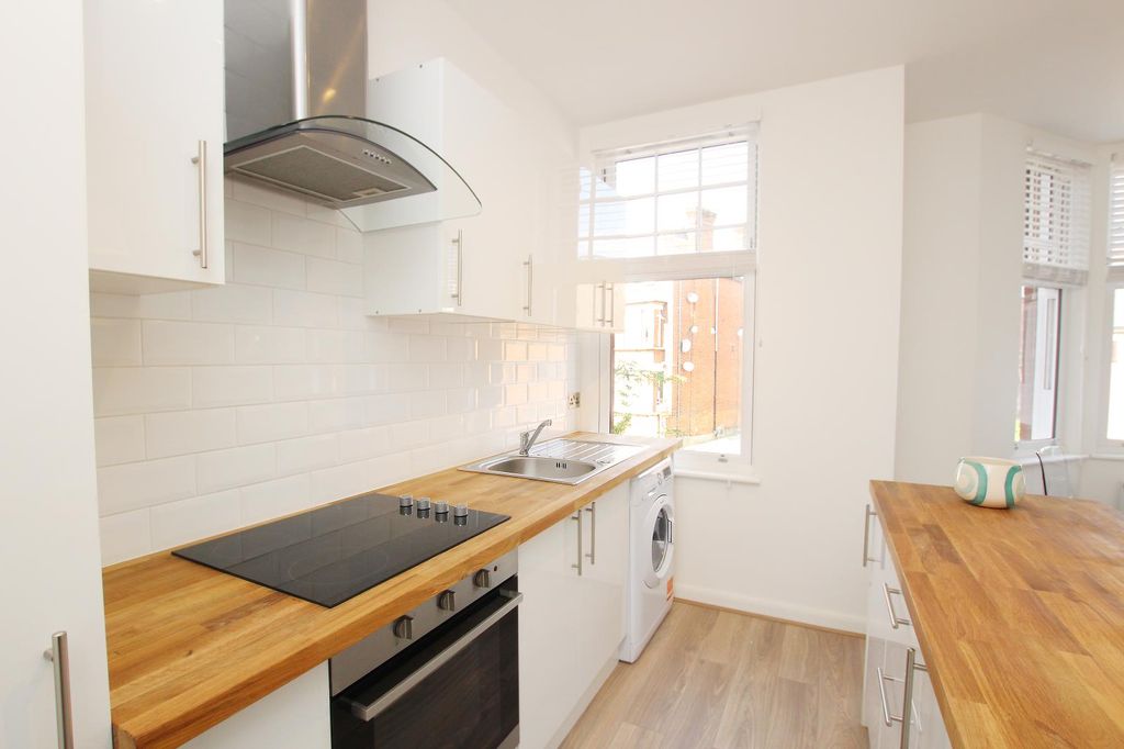 Property photo 2 of 9