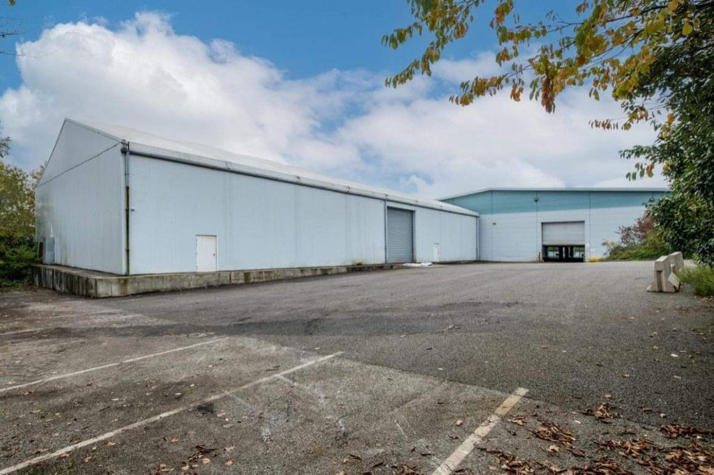 Property photo 2 of 7