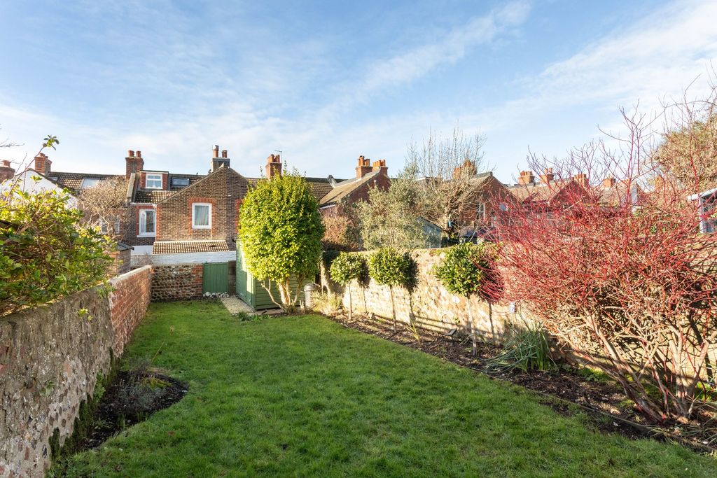 Property photo 3 of 24