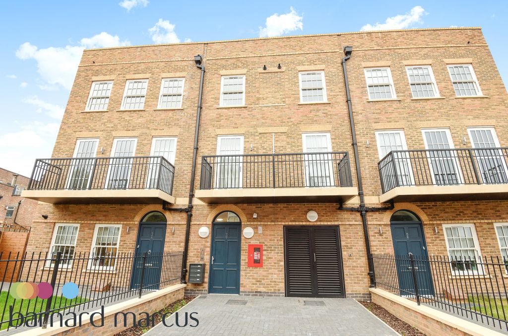 Property photo 1 of 8