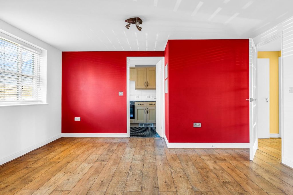 Property photo 3 of 14 Nwminternal-3.Jpg