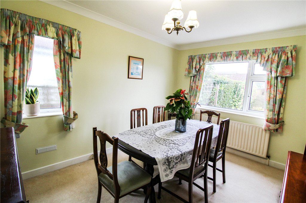 Property photo 3 of 19 Dining Room