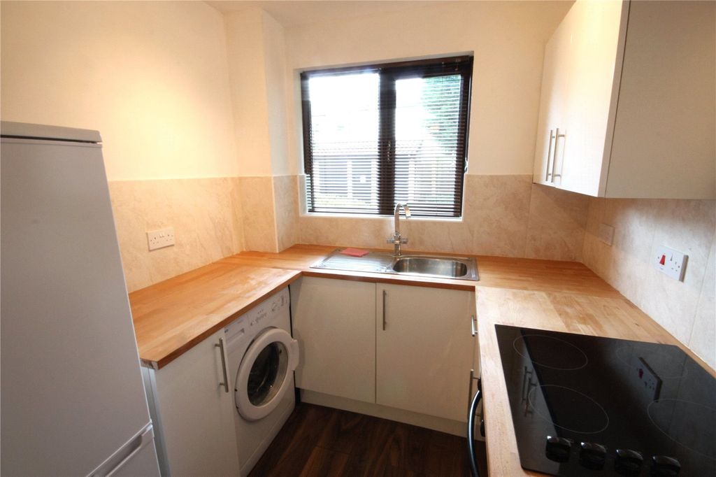 Property photo 3 of 6 Picture No. 06