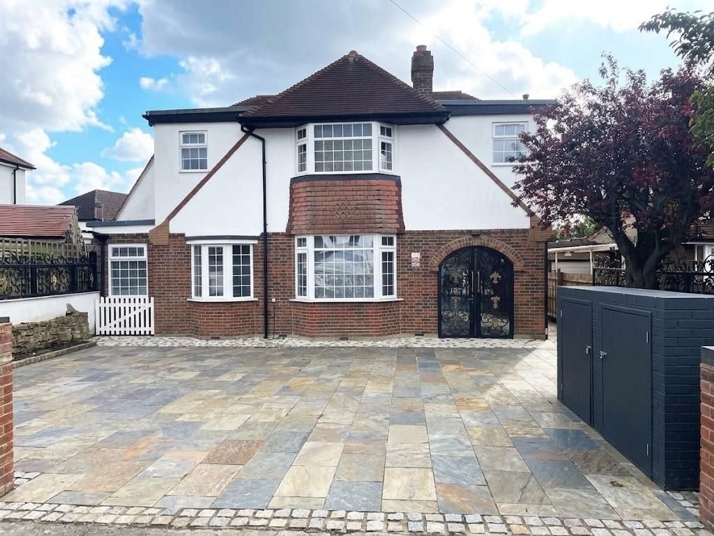 Property photo 1 of 21 0Lzulxend0Akgjtfur53Ma.Jpg