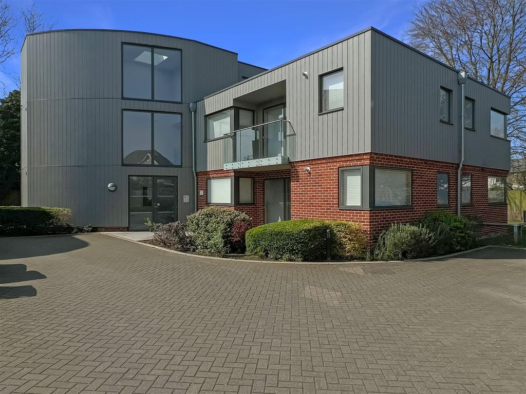 Property photo 1 of 8 F4d18c0324De81A628243c192802383029574650.Jpg