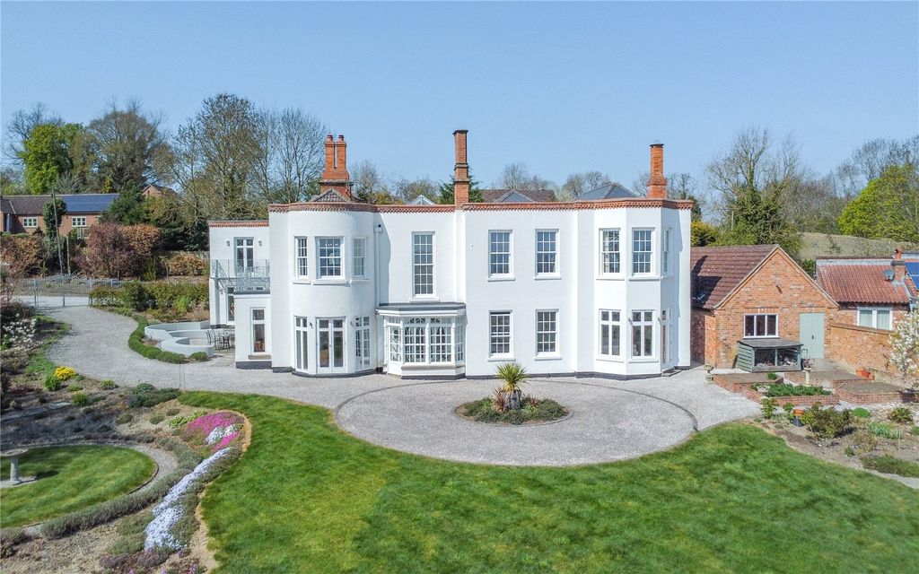 Property photo 2 of 26 Front Elevation