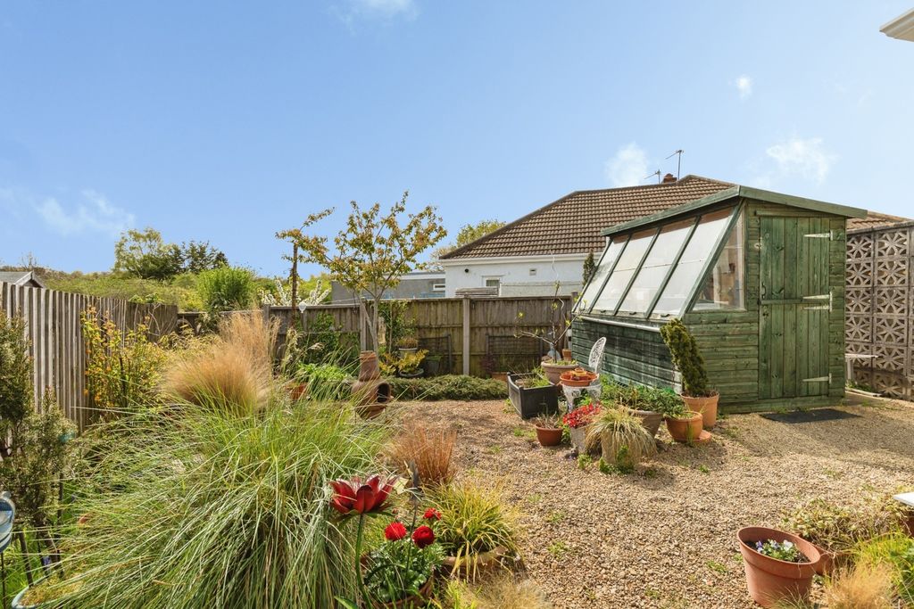 Property photo 2 of 20 Pbox-Img.Jpg