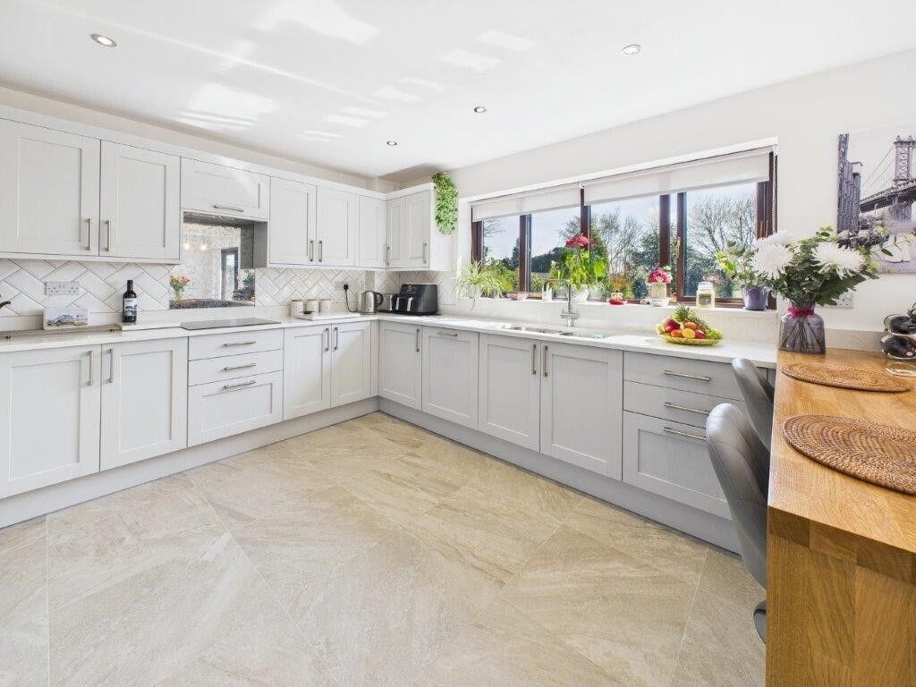 Property photo 3 of 38 Open Plan Breakfast/Kitchen