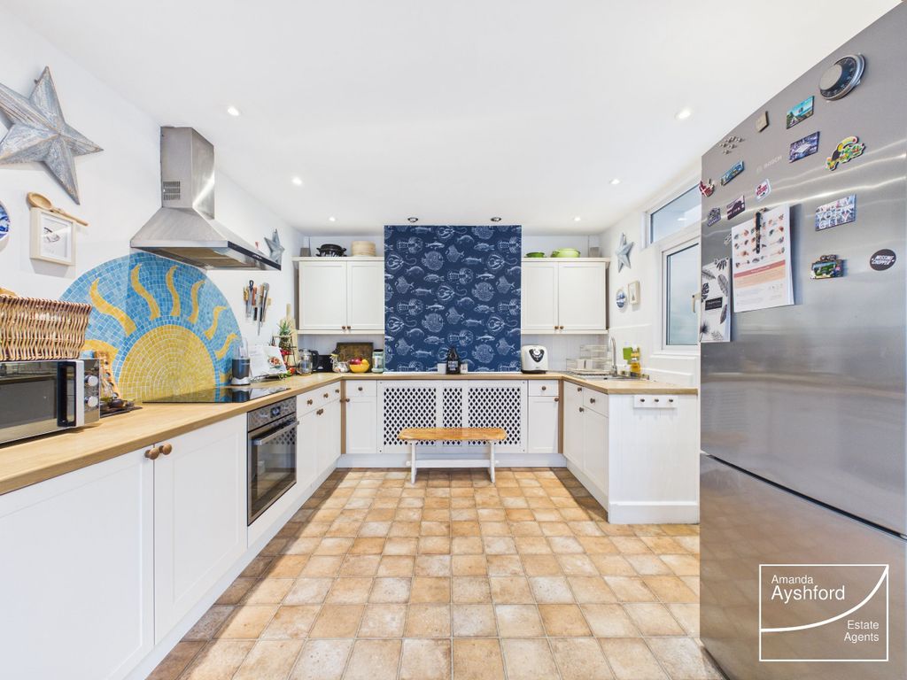 Property photo 3 of 26