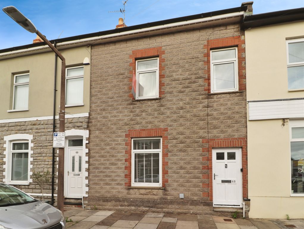 Property photo 1 of 17