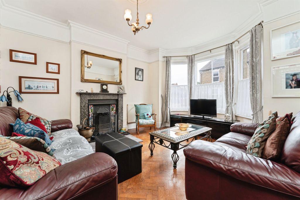 Property photo 2 of 17