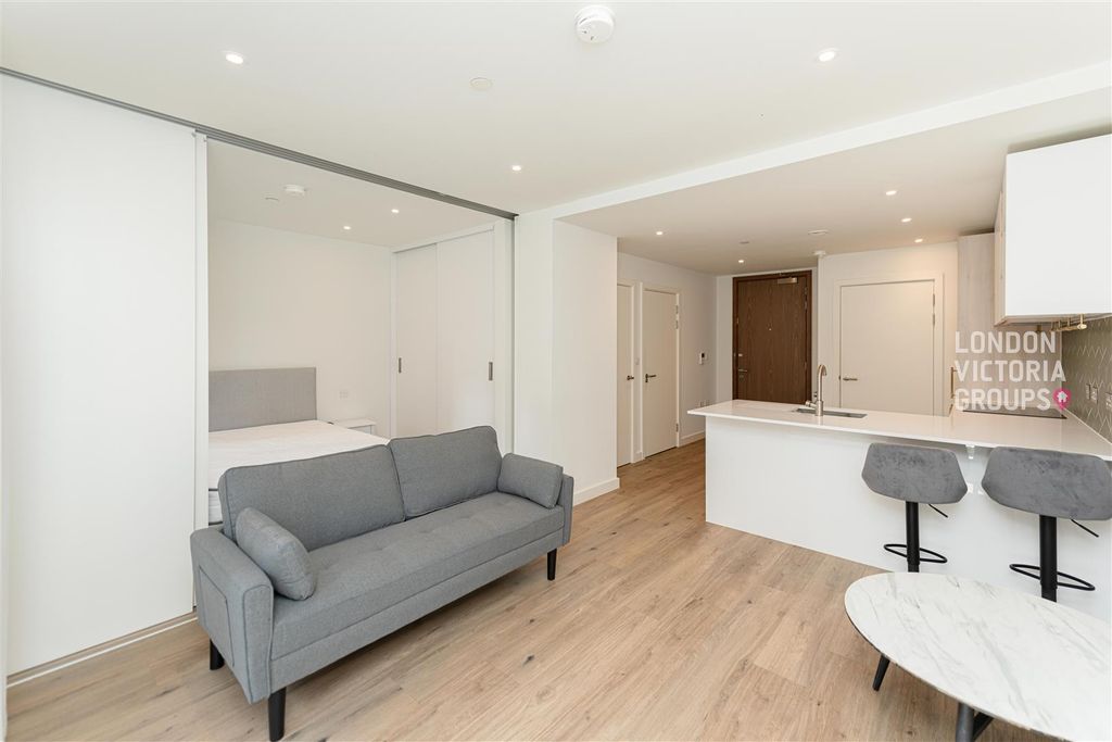 Property photo 2 of 17 1-795.Jpg