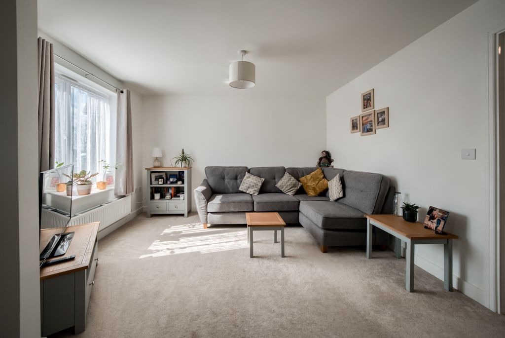 Property photo 3 of 15 Xt5A4831-Hdr(3)