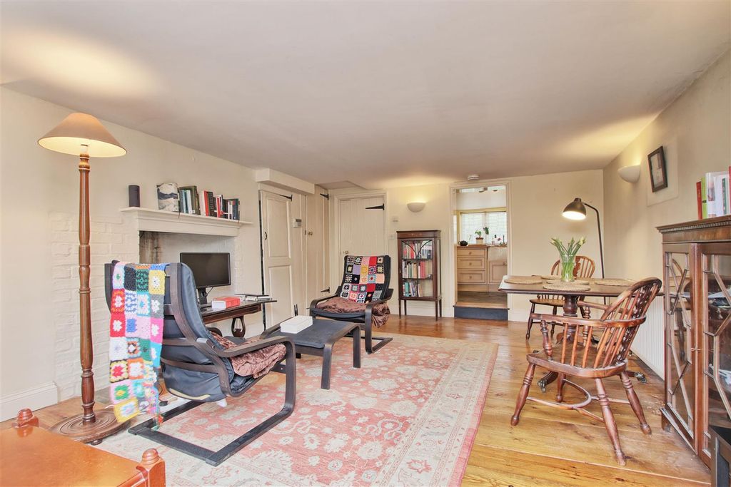 Property photo 2 of 9 Living Room.Jpg