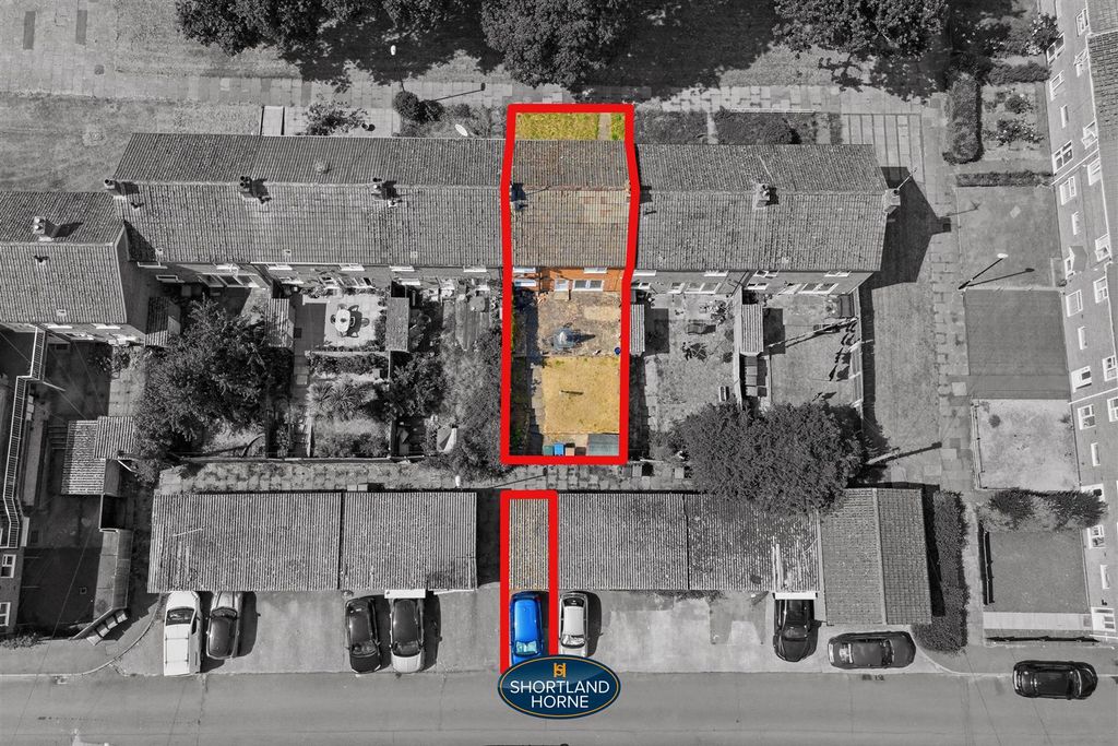 Property photo 2 of 28 Boundary