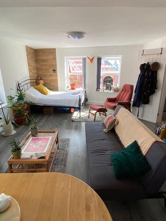 Property photo 2 of 7 Picture No. 06