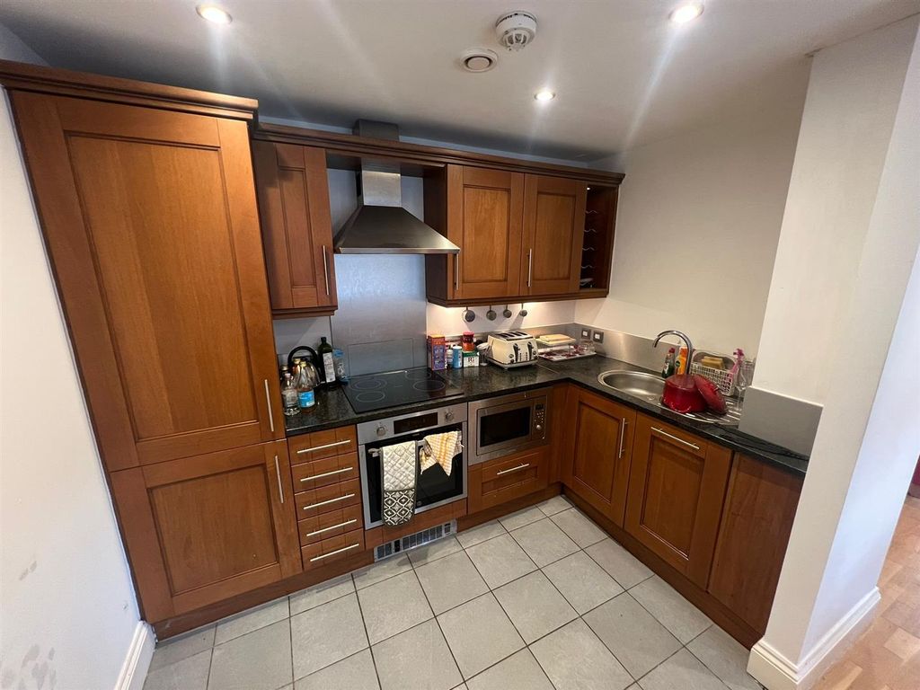 Property photo 3 of 15