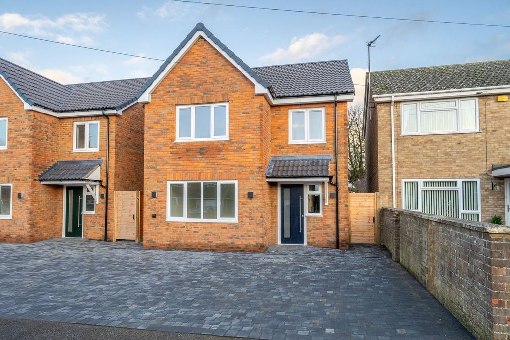 Property photo 1 of 26