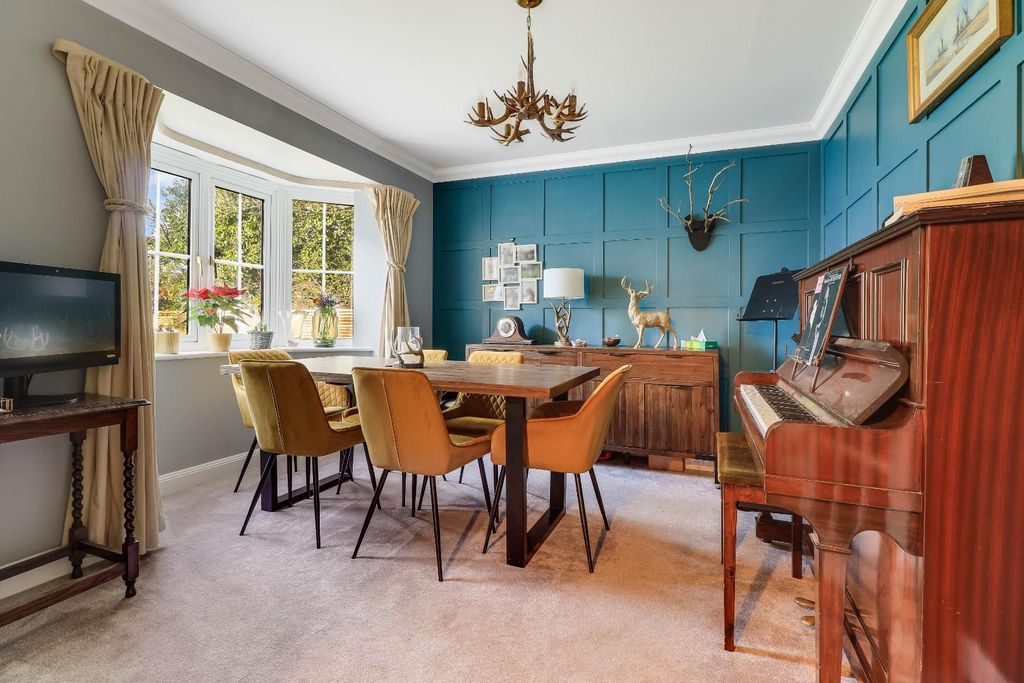 Property photo 3 of 28 Img (2).Jpg