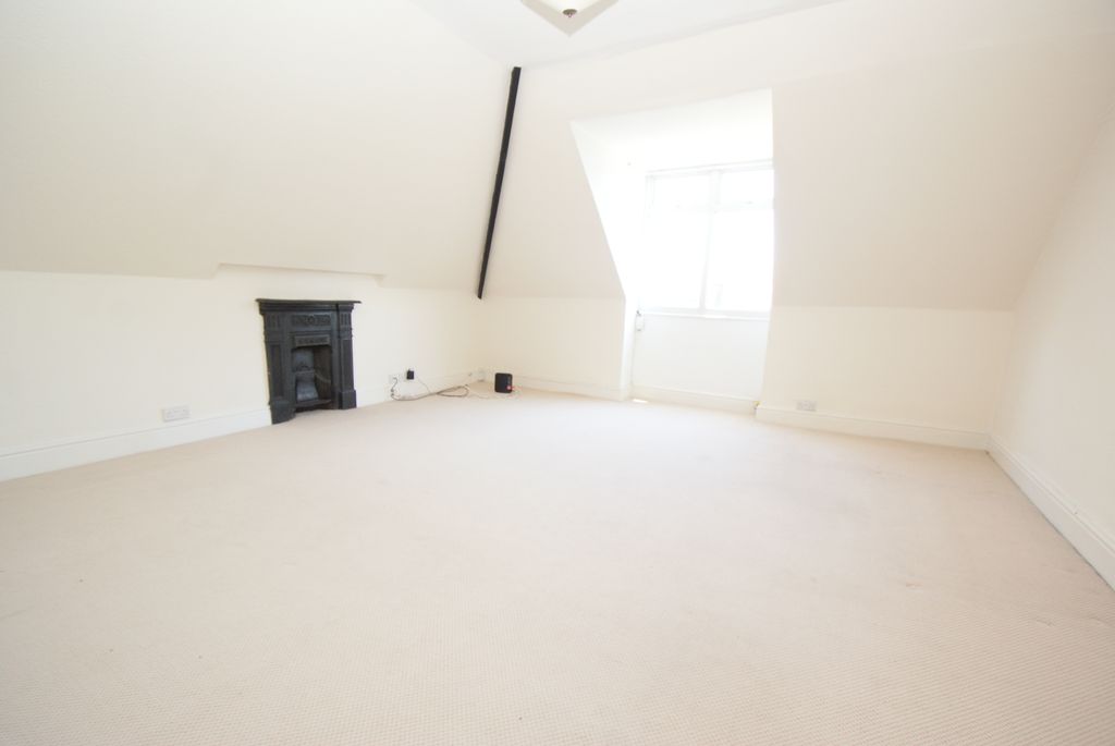 Property photo 3 of 6 New (2).Jpg