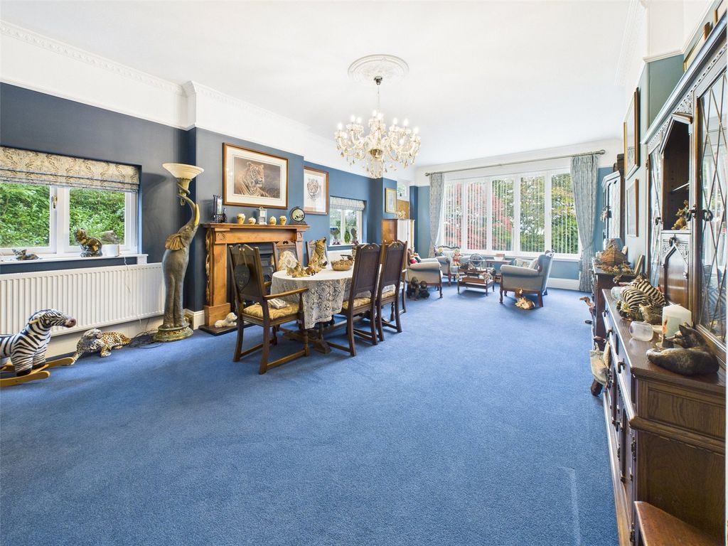 Property photo 2 of 30 Picture No. 01