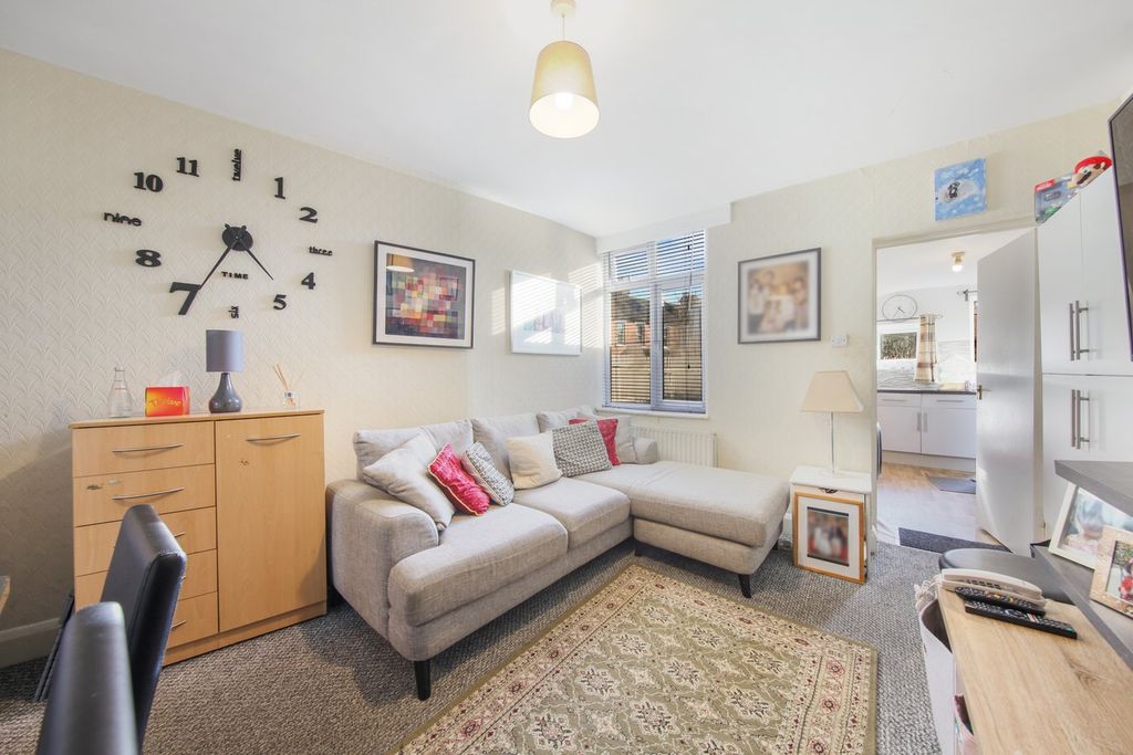 Property photo 3 of 14