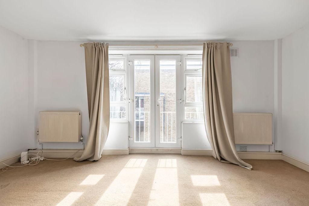 Property photo 3 of 16 Picture No. 03