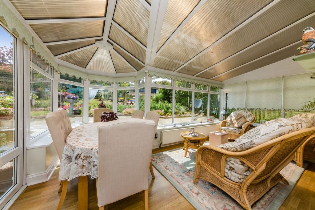 Property photo 3 of 13