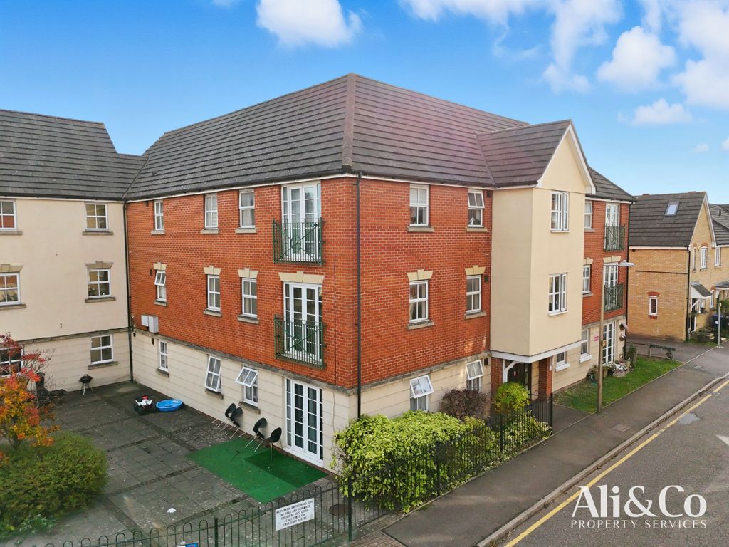 Property photo 1 of 15