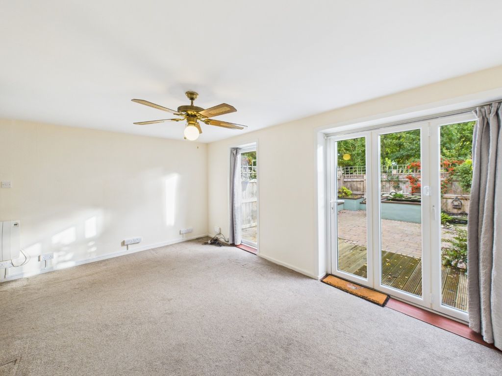 Property photo 3 of 15 4528093