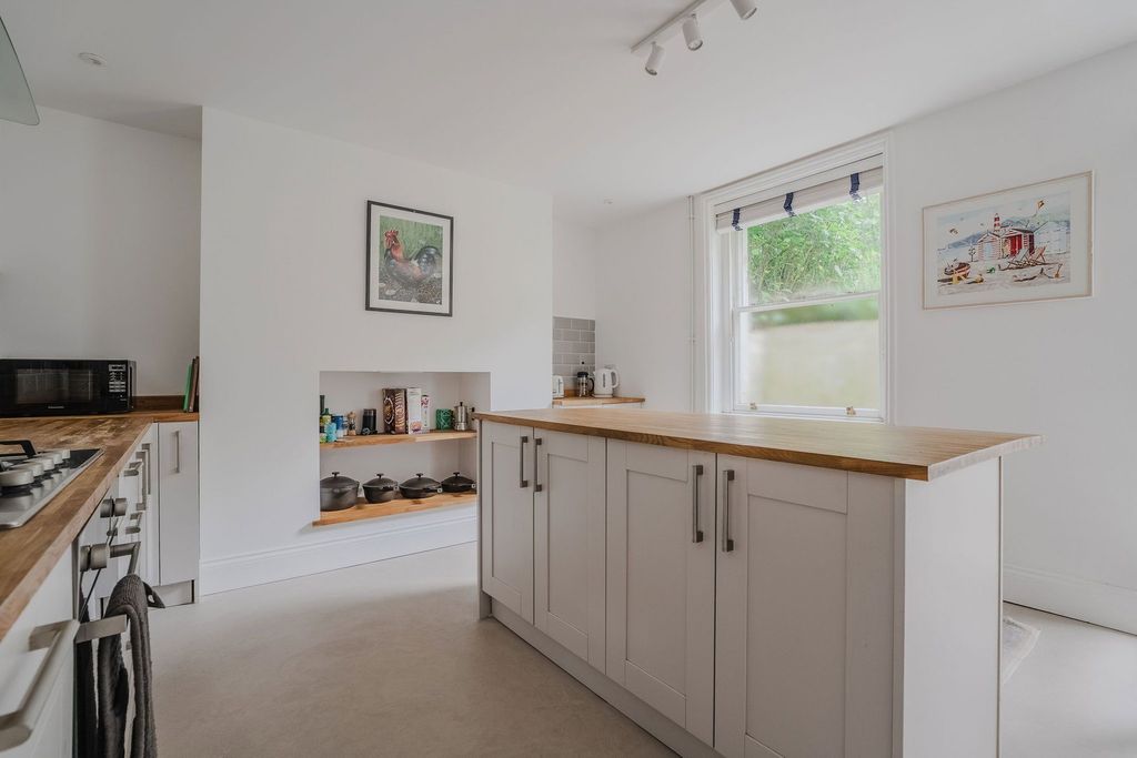 Additional image 20 of 4 bed semi-detached house for saleWest Cliff Road, Ramsgate CT11
