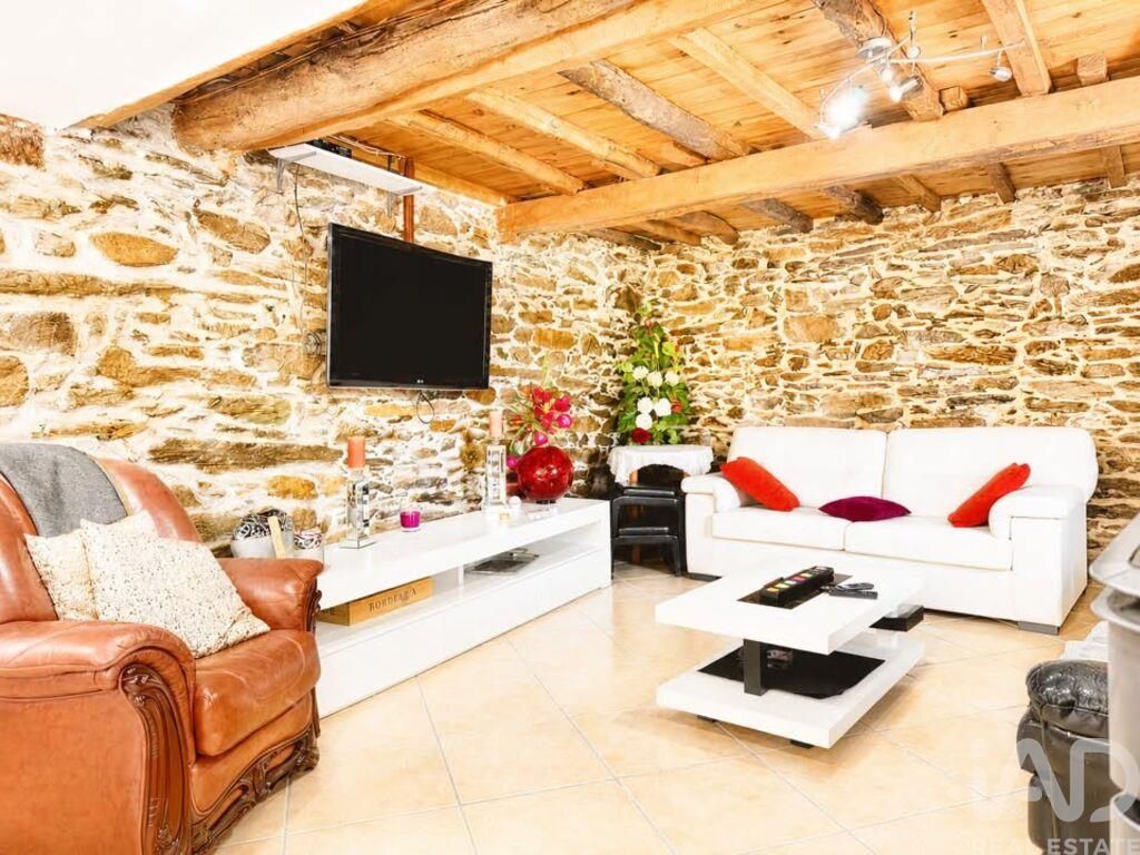 Property photo 1 of 31