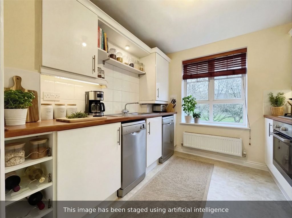 Property photo 2 of 18 Picture No. 17